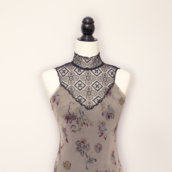 SMART SET | Victorian Lace High Neckline Dress - Picture 3 of 5